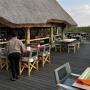 Het restaurant en terras